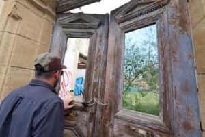 Nicosia team inspects 200 buildings as dangerous structures count reaches 1,466