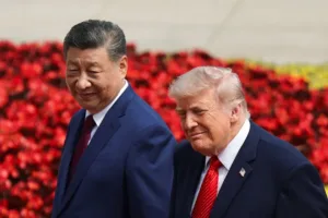 Си отметил прогресс в торговых переговорах с США на фоне начала пекинского саммита с участием Трампа