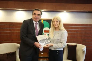 Demetriou and Schinas discuss foot and mouth disease outbreaks and EU agricultural policy reforms