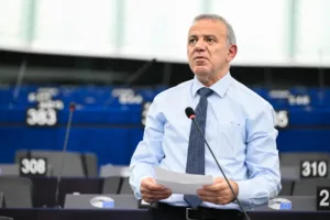 Кипрский евродепутат призвал ЕС ввести санкции, если Турция примет планируемый закон о морской юрисдикции