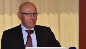 Talat warns Ustel against delaying Turkish Cypriot legislative election