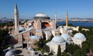 Tornaritis calls for Hagia Sophia to return to museum status