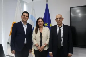 Shipping deputy minister meets new communications commissioners