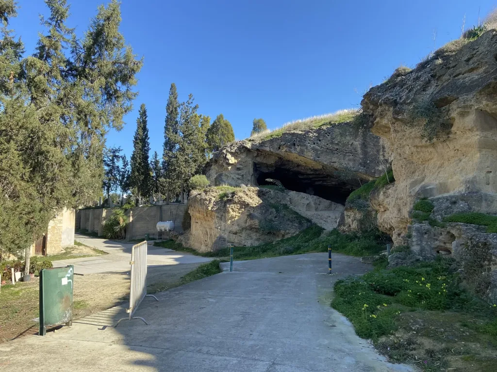 Σκάλη Αγλαντζιάς