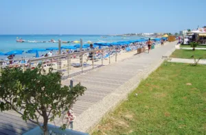 Δημοτική Πλατεία Πρωταράς