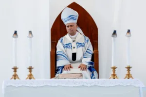 Pope Leo marks U.S. anniversary with appeal to protect immigrants during Lampedusa visit