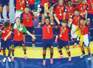 Τα μέλη της UEFA ψηφίζουν για μποϊκοτάζ των διοργανώσεων της FIFA λόγω σχεδίου επενδυτών