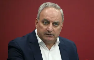 Akel defends vote against bill to extend deputy minister’s term
