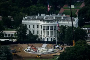Trump tours White House renovation projects amid stalled Iran diplomacy