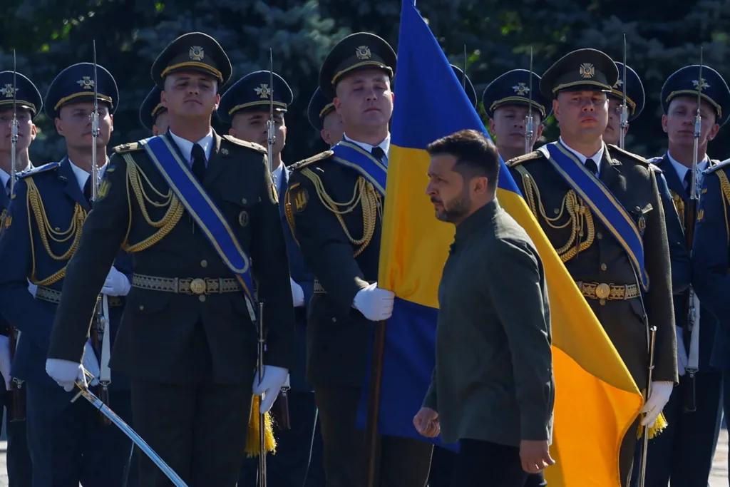 Ο Ζελένσκι λέει ότι η Ρωσία ενδέχεται να επιστρατεύσει άλλους 300.000 στρατιώτες μετά τις εκλογές του Σεπτεμβρίου