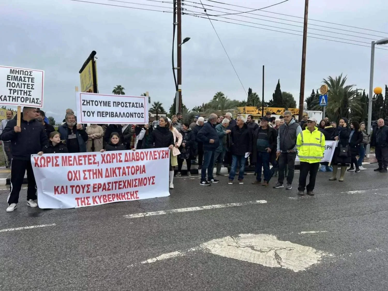 Mazotos residents plan second protest over mobile desalination unit