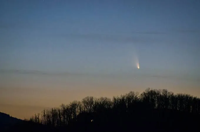 Πιλότοι αναφέρουν ανεξήγητα εναέρια φώτα νότια της Κύπρου