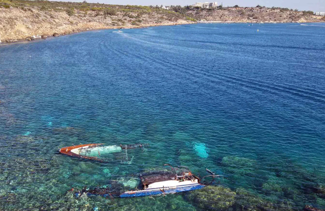 Met office says it cannot ban boats from sailing during severe weather