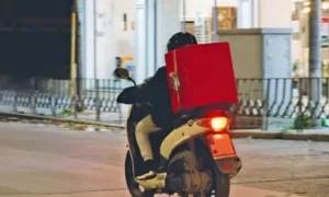 Η Limassol CID διερευνά ληστεία σε βάρος διανομέα φαγητού