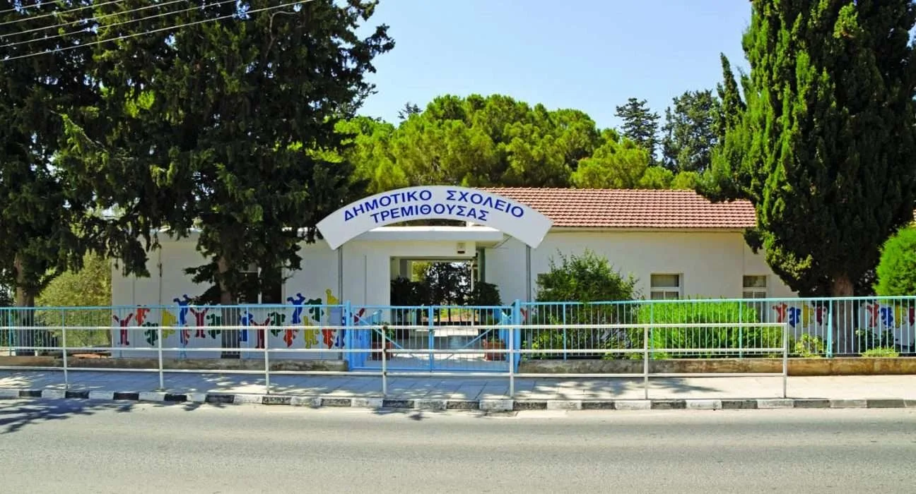 Parents protest planned removal of classroom at Tremithousa Primary School