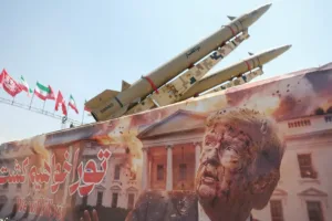 Иран заявил о близости соглашения с Оманом по Ормузскому проливу на фоне сообщения ОАЭ об атаке на судно