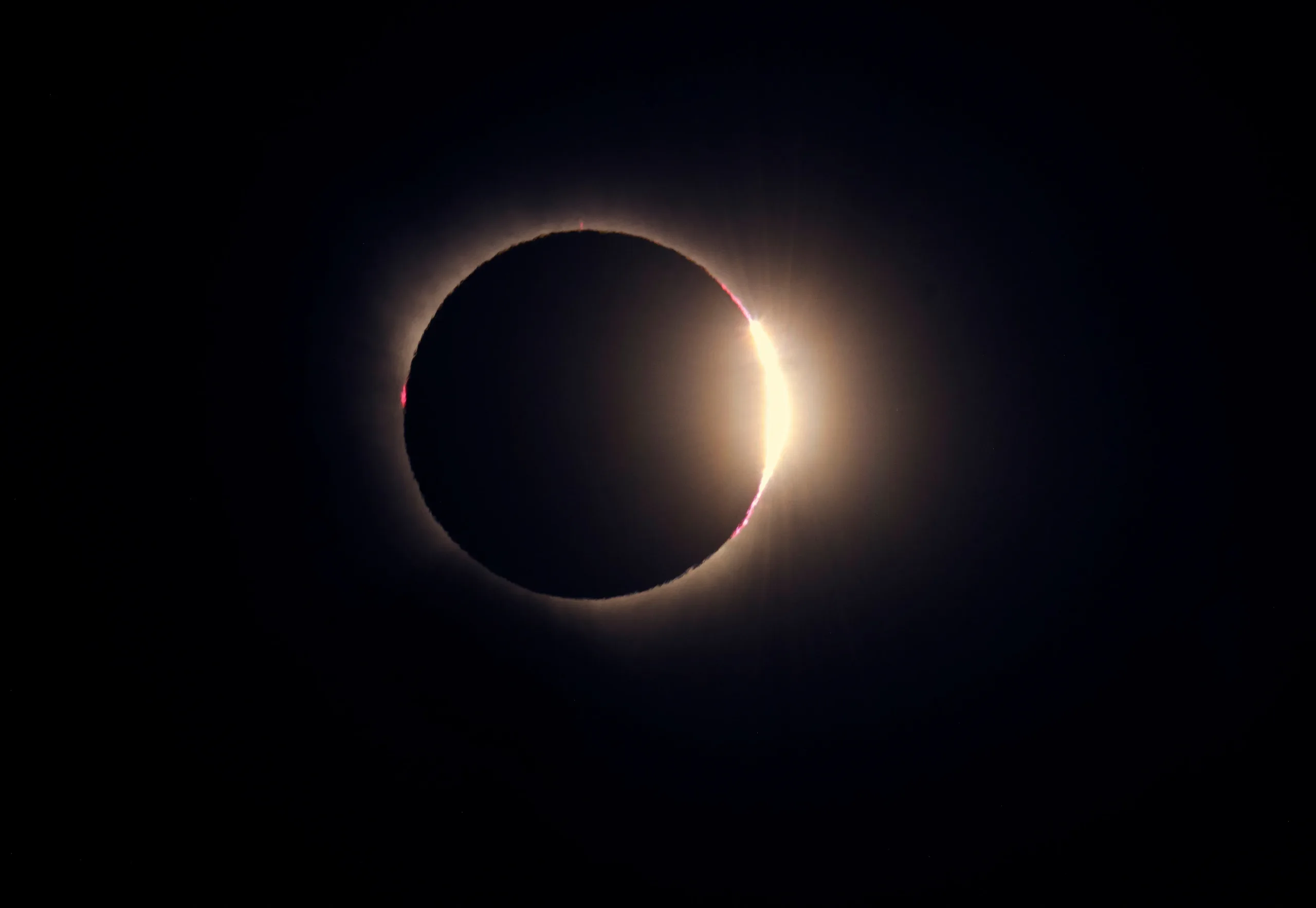 Total solar eclipse draws crowds across northern Spain and Iceland