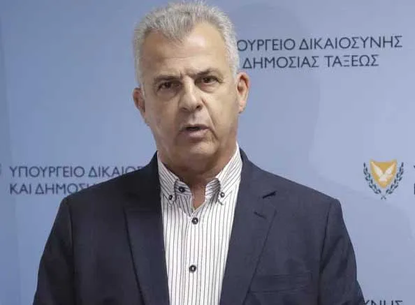 Ο υπουργός Δικαιοσύνης υπερασπίζεται τη στάση του απέναντι στην αστυνομική συντεχνία και ζητά νέες κεντρικές φυλακές