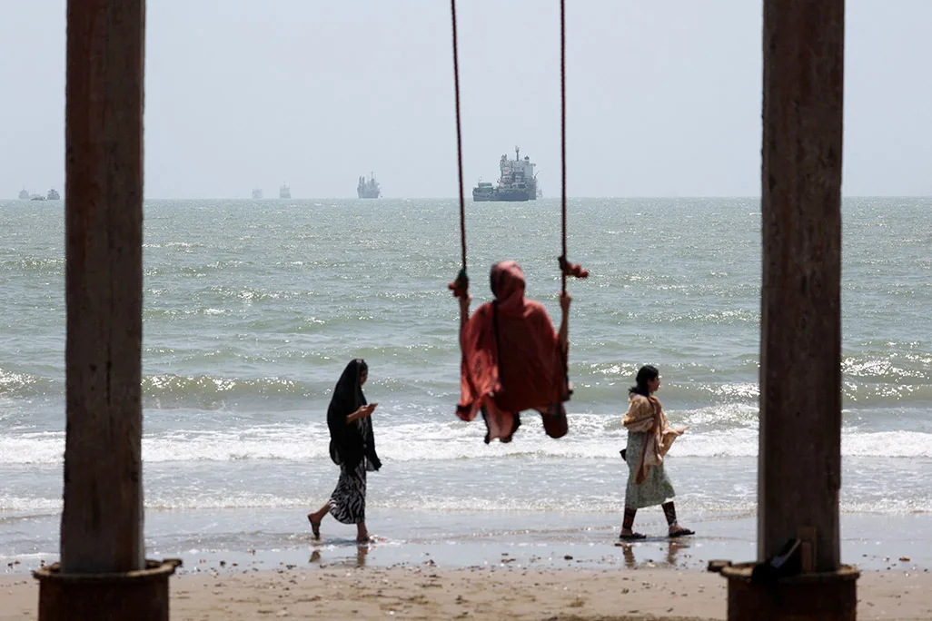 Iran says Strait of Hormuz agreement with Oman has not been finalised