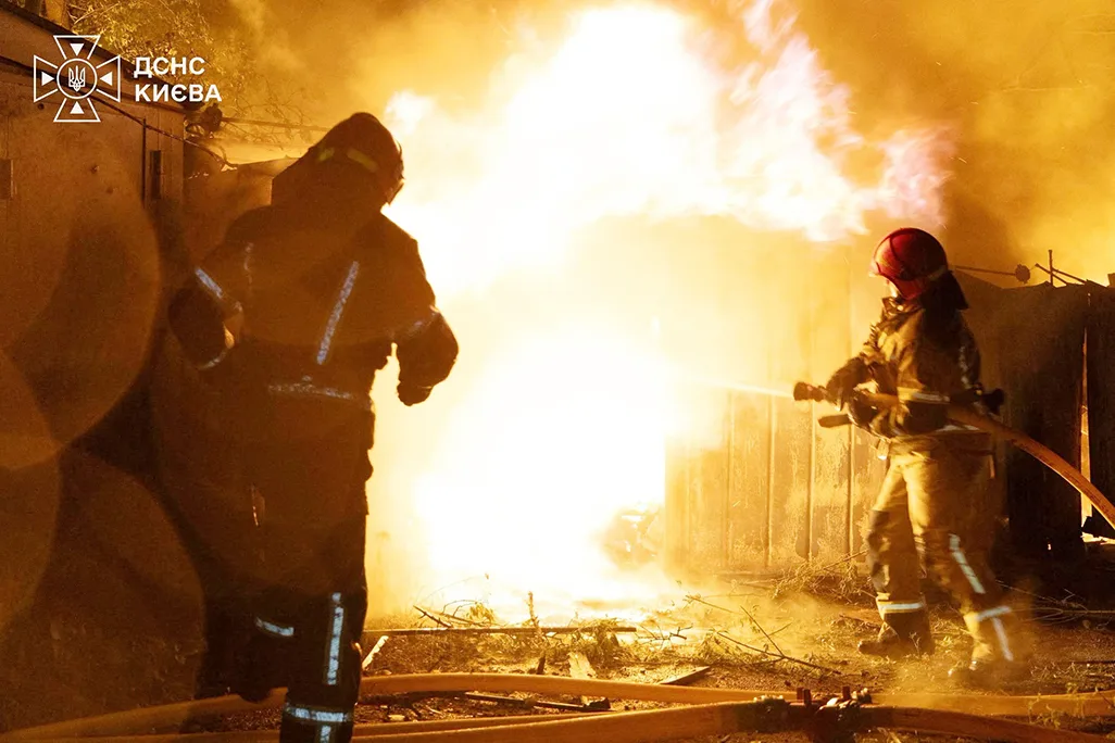 Russian attacks kill four in Ukraine as Kyiv reports strikes on Russian refineries