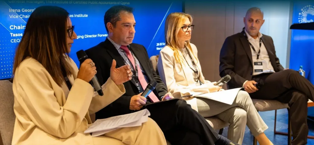 Ομιλητές στο Cyprus Forum ζητούν στενότερη εποπτεία του χρηματοπιστωτικού τομέα και σαφέστερες εγγυήσεις για τους καταναλωτές