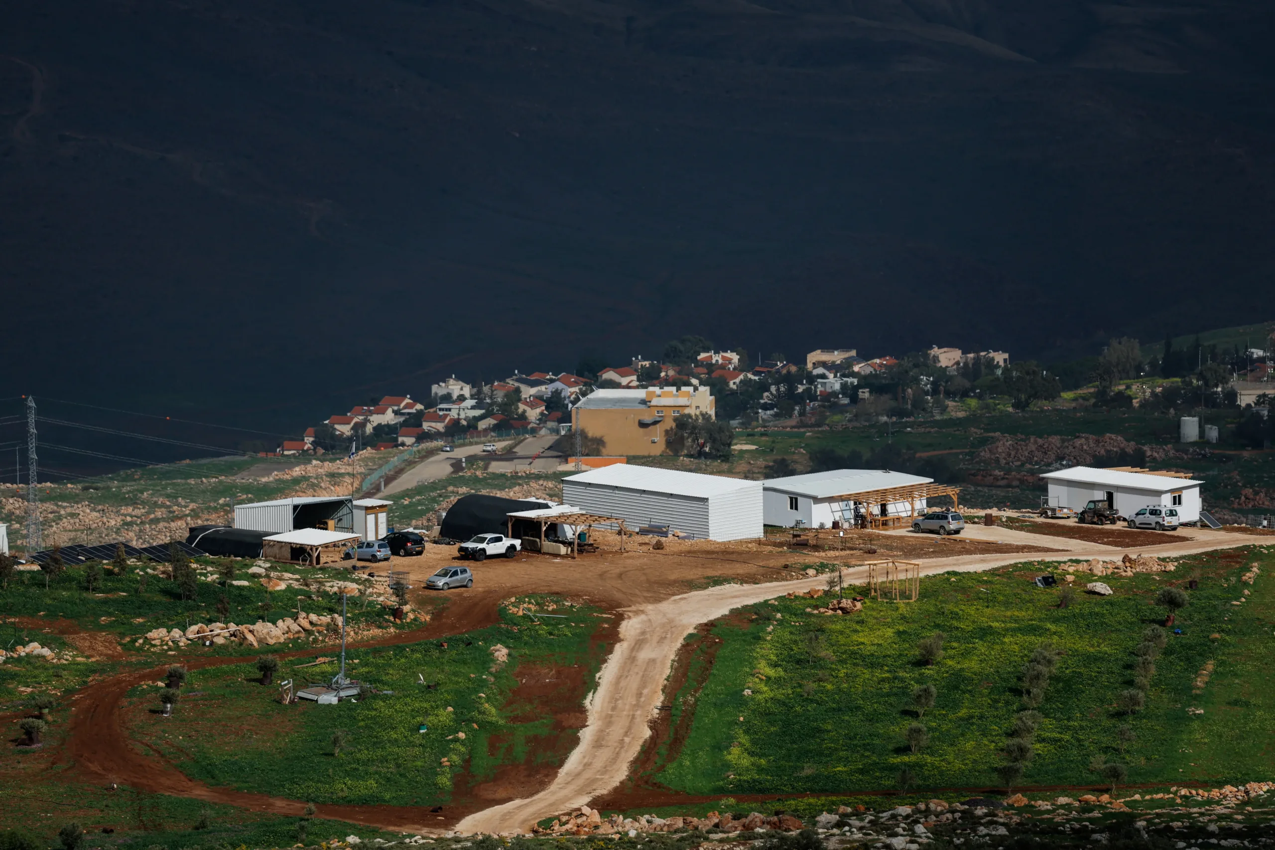 Britain to ban trade in goods made in Israeli West Bank settlements