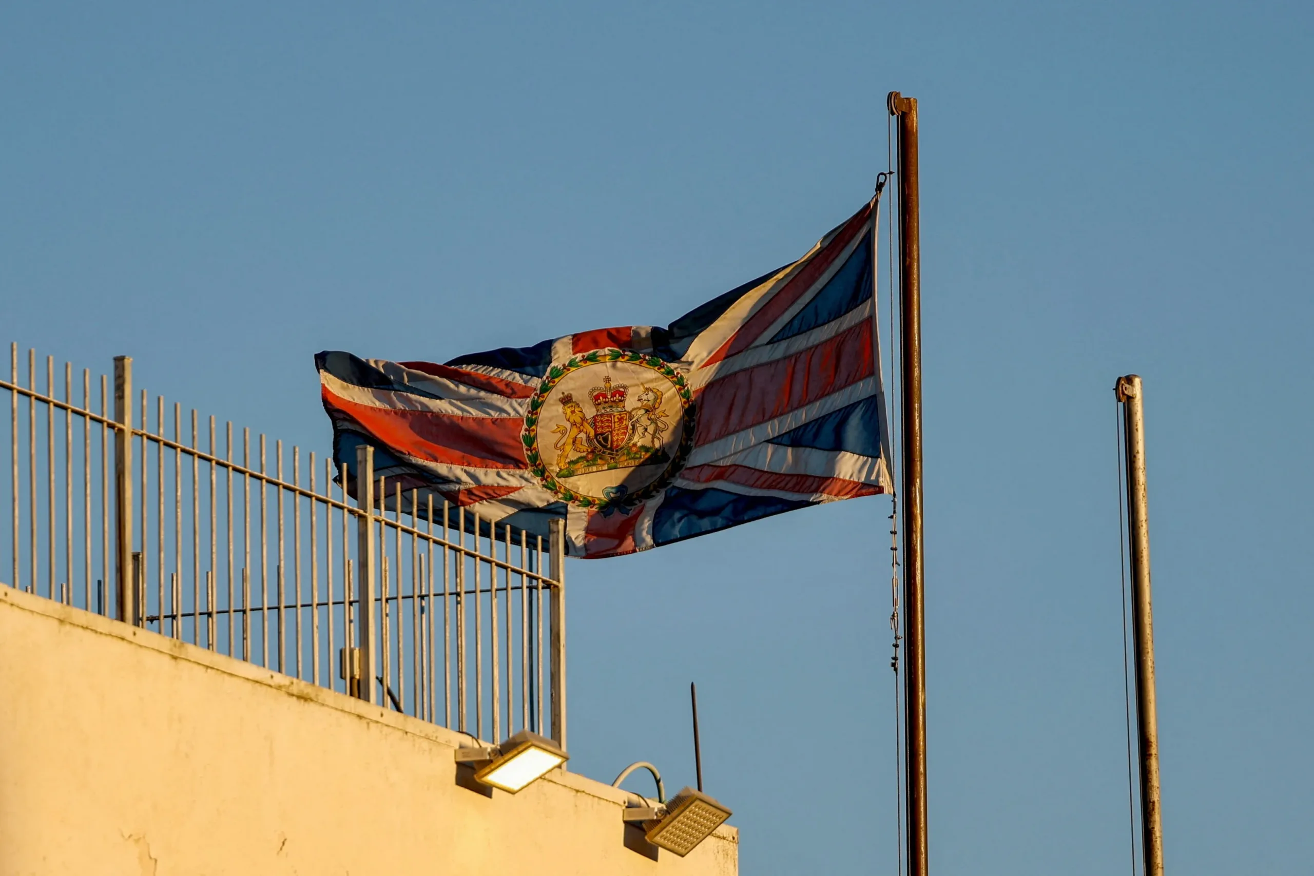 Israel orders Britain to close East Jerusalem consulate over settlement sanctions