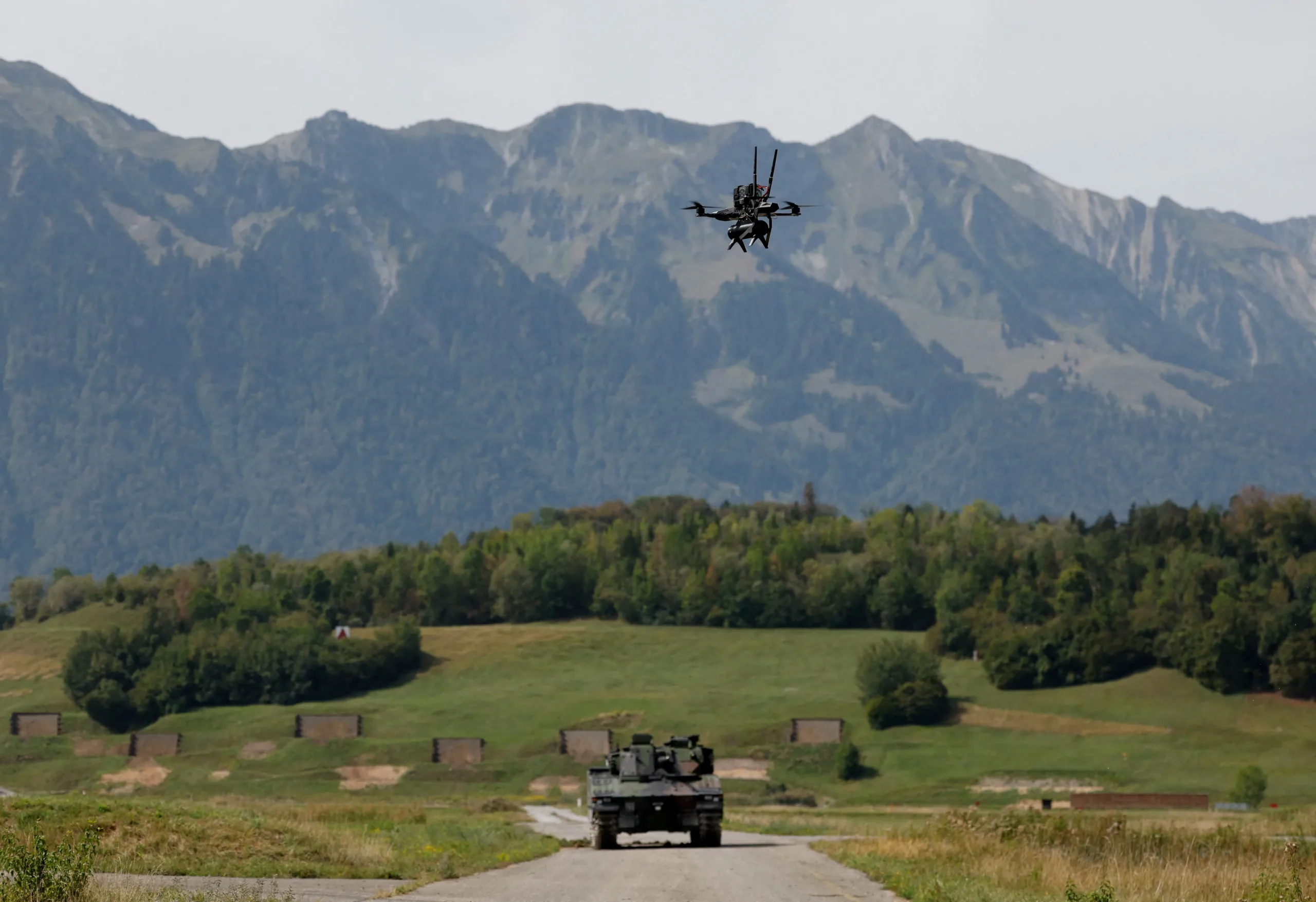 Swiss voters look set to reject stricter neutrality proposal