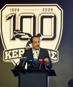Христодулидис объявил о выделении гранта в размере 50 000 евро для Keravnos Strovolou на праздновании столетия клуба