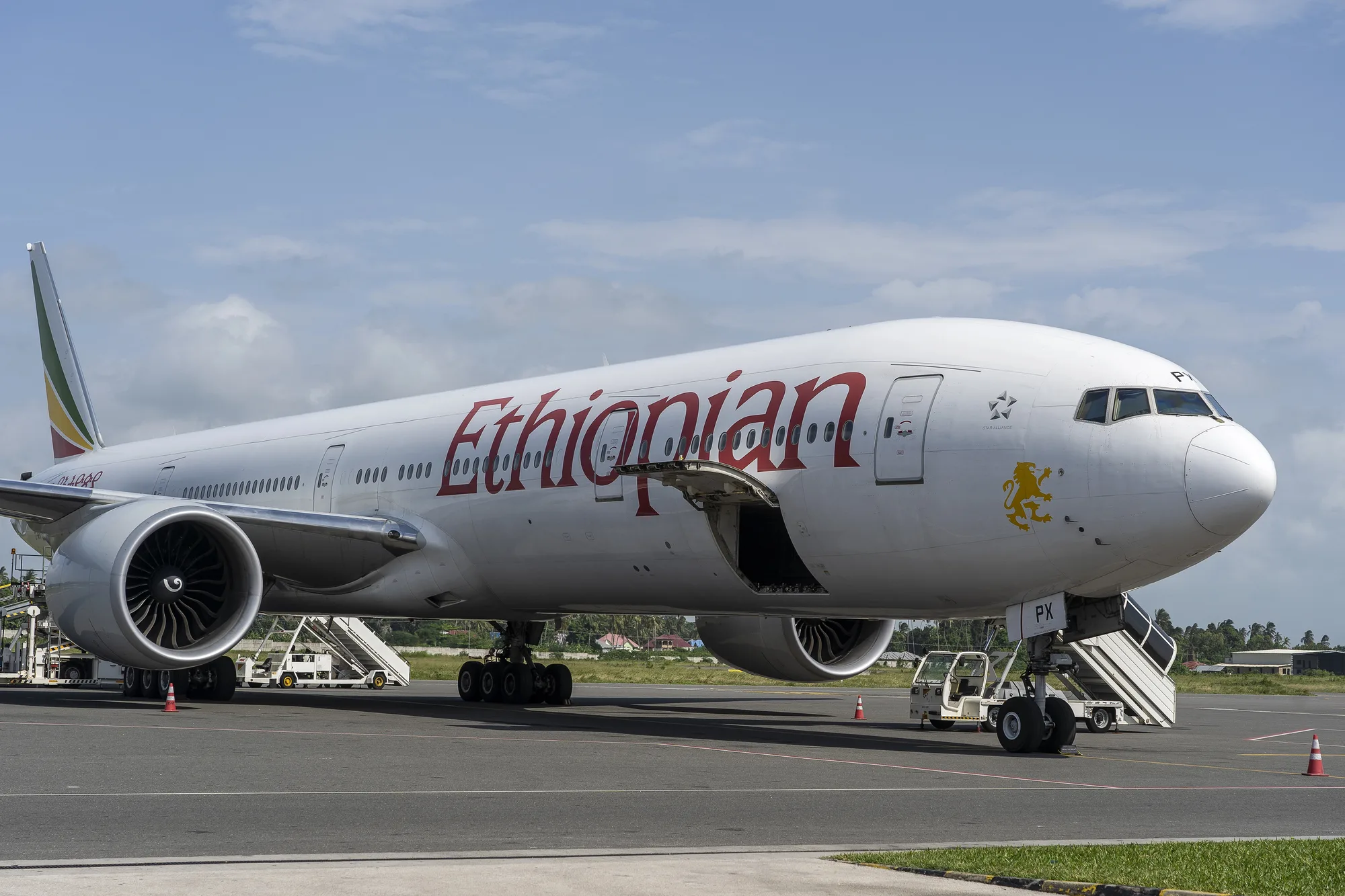 Тыграйские силы захватили аэропорт Мэкэле, Ethiopian Airlines приостановила региональные рейсы