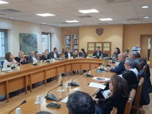 Η κοινοβουλευτική επιτροπή υγείας θα εξετάσει το πλαίσιο για την πλασμαφαίρεση τον Οκτώβριο