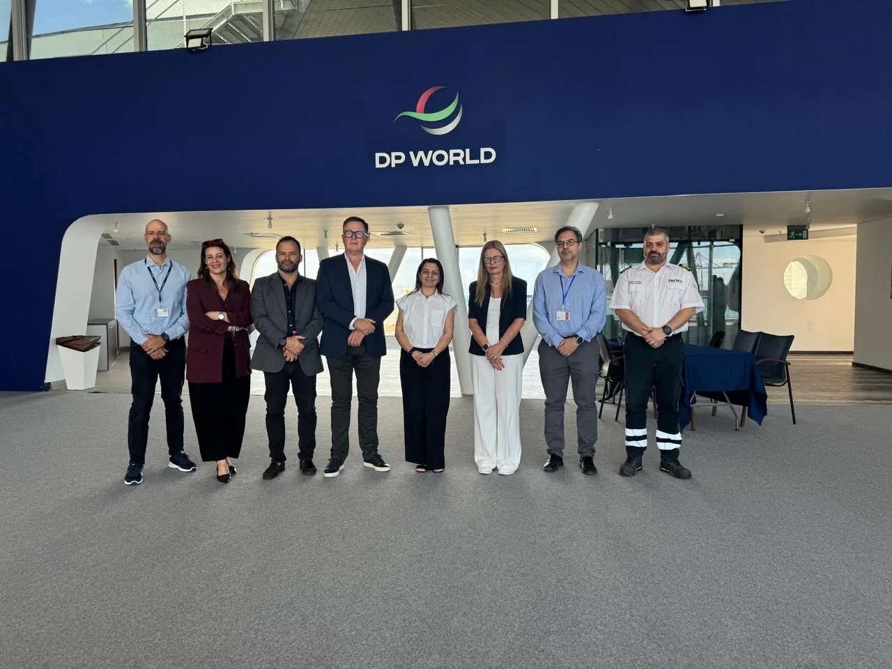 Министр транспорта посетила терминал DP World Limassol в порту Лимассола
