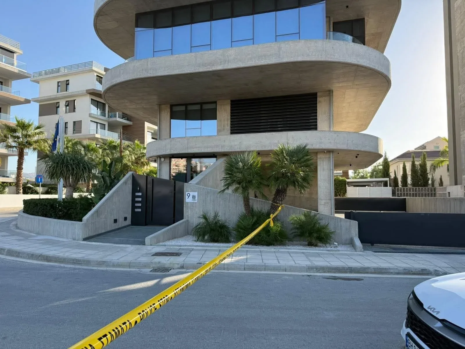 Two men fire at Limassol business building, police investigate