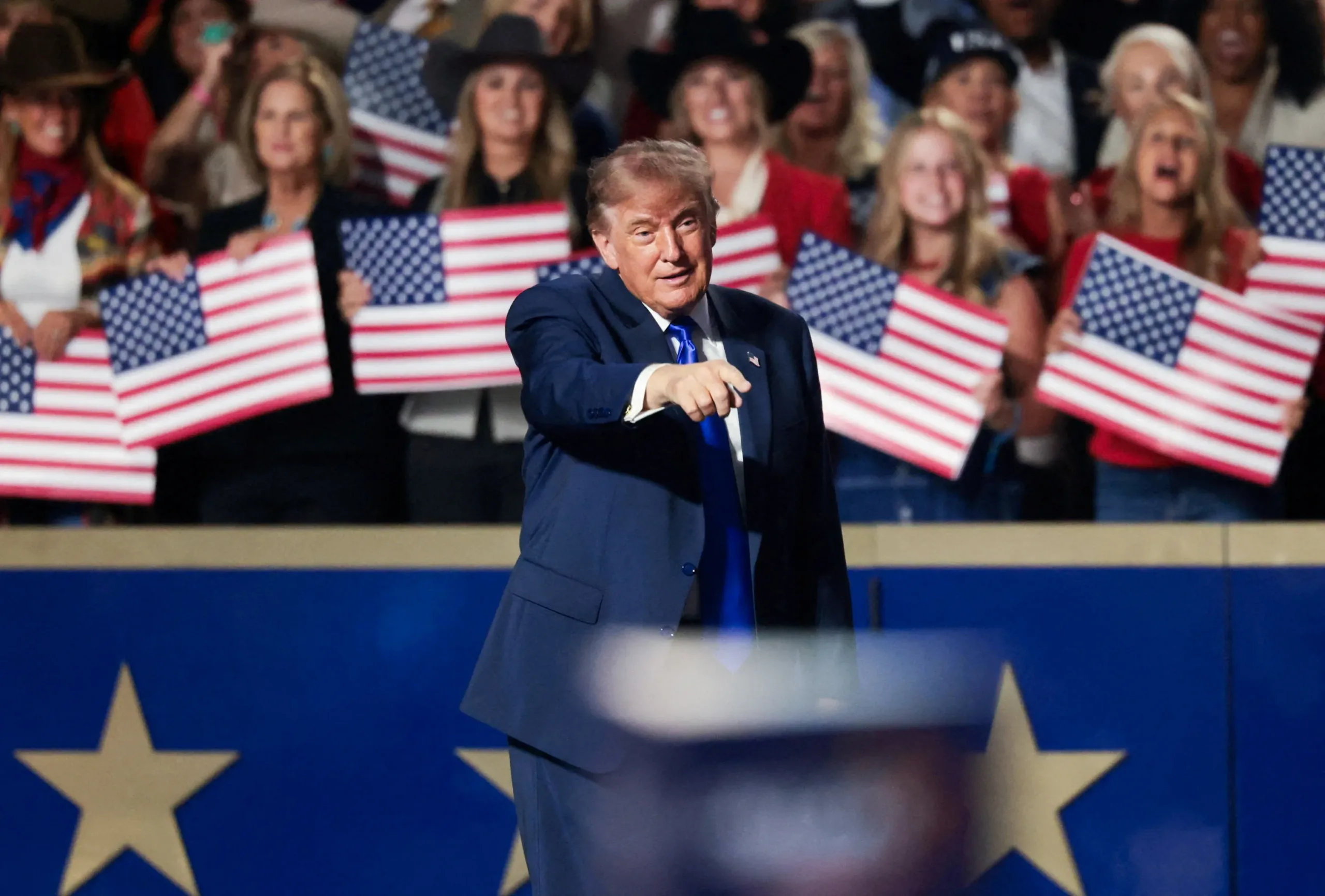 Trump approval rises as poll shows Democratic edge ahead of U.S. midterms