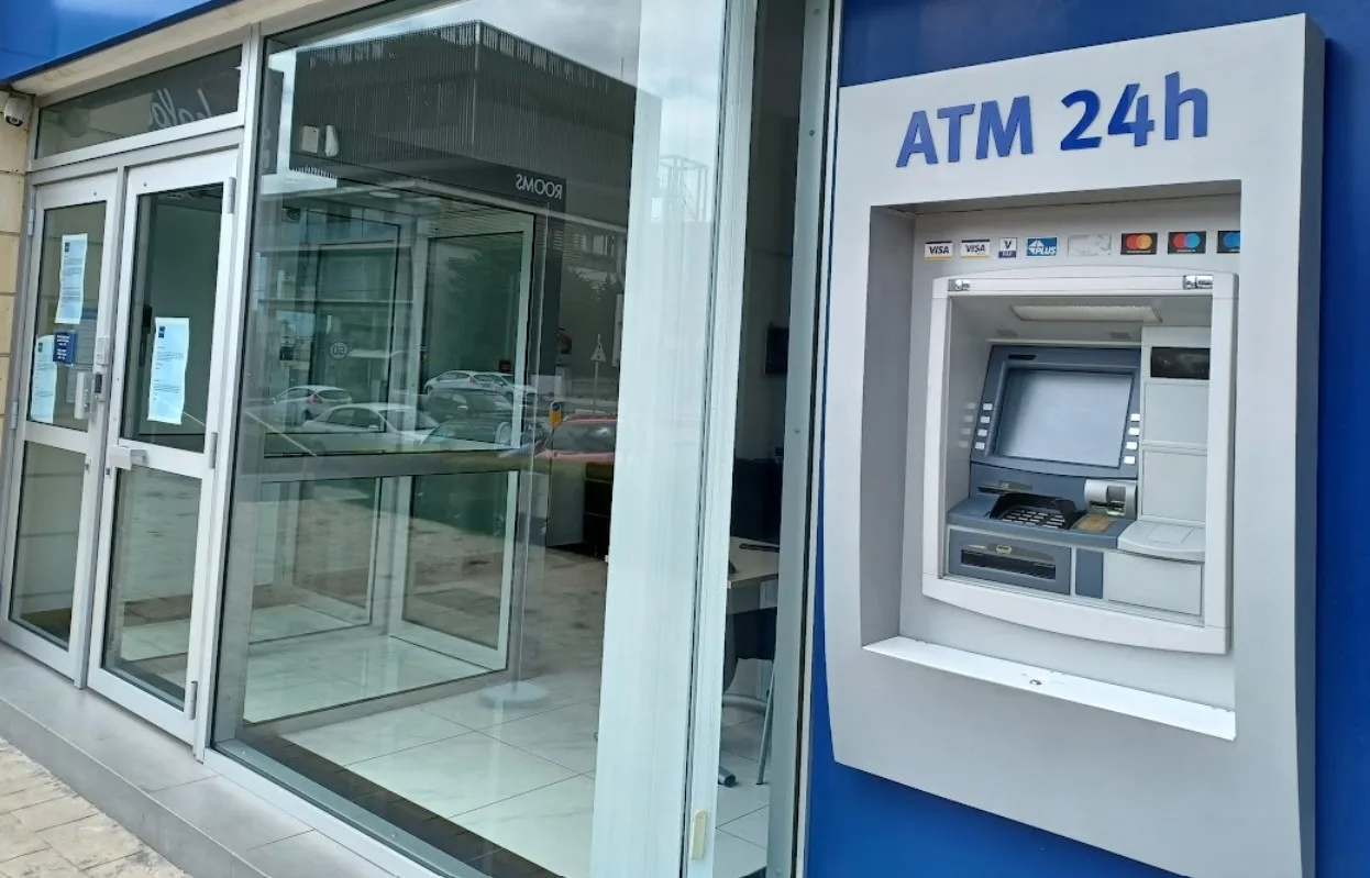 Банки Кипра закроются в День независимости 1 октября 2026 года