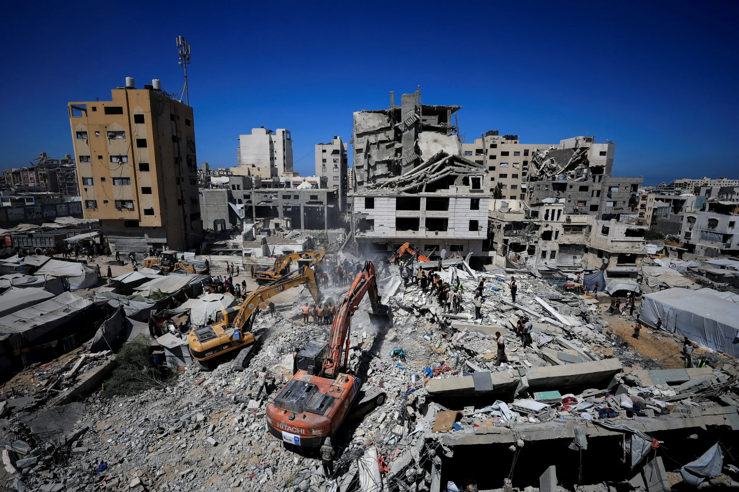 Gaza building collapse kills 21 as rescuers complete search