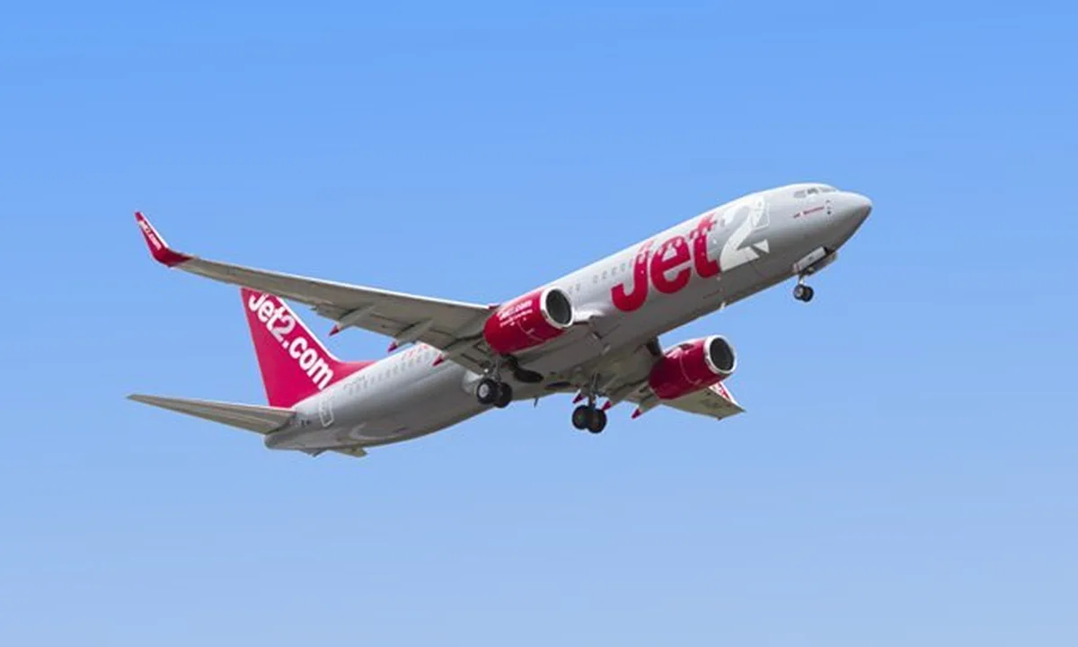 Мужчине предъявили обвинения после инцидента на рейсе Jet2 из Эдинбурга на Кипр