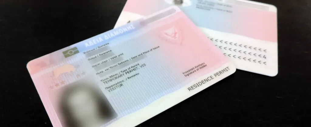 Pink Slip in Cyprus: the visitor residence permit