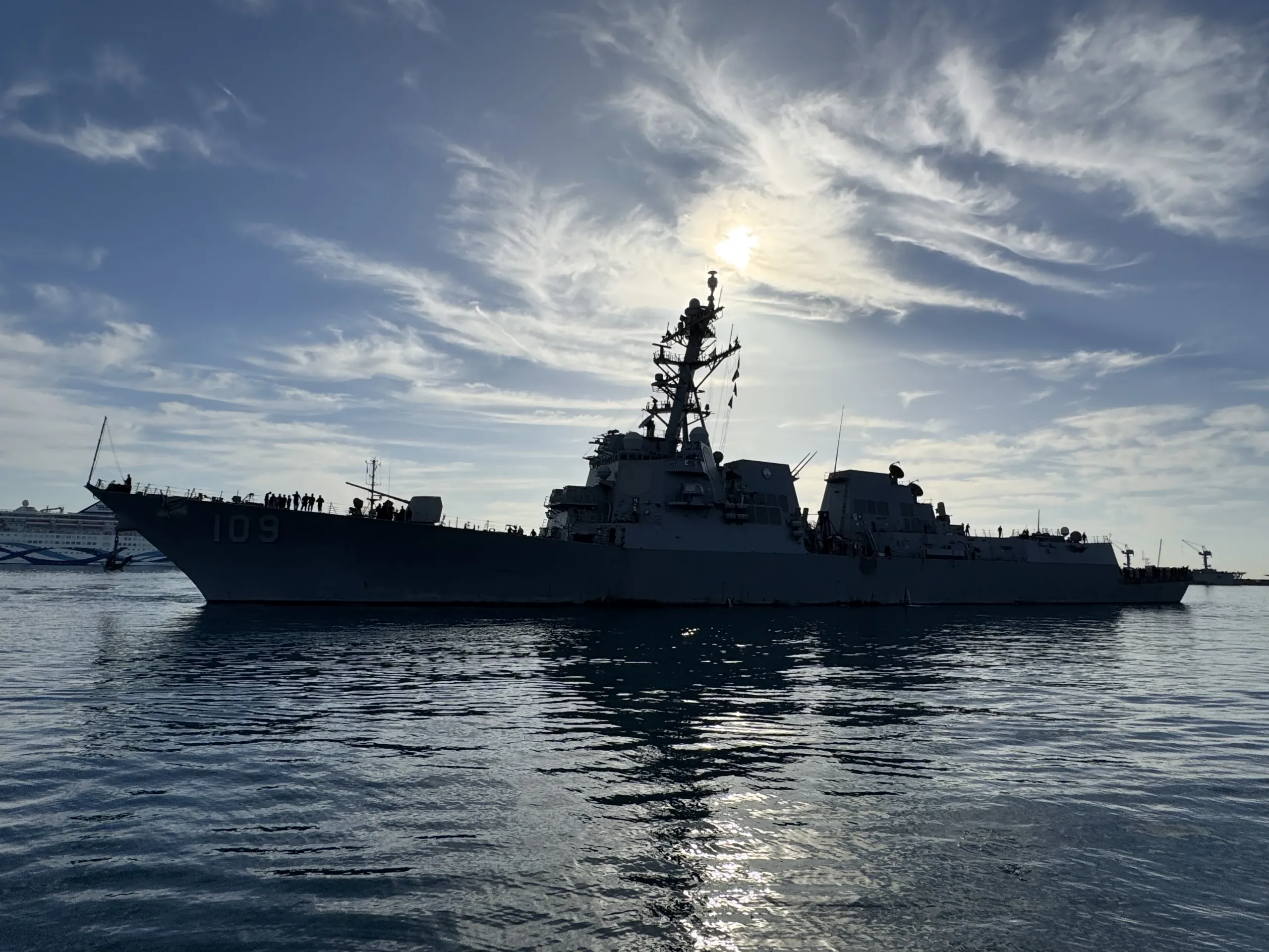 Το USS Jason Dunham πραγματοποιεί την πρώτη του επίσκεψη στην Κύπρο