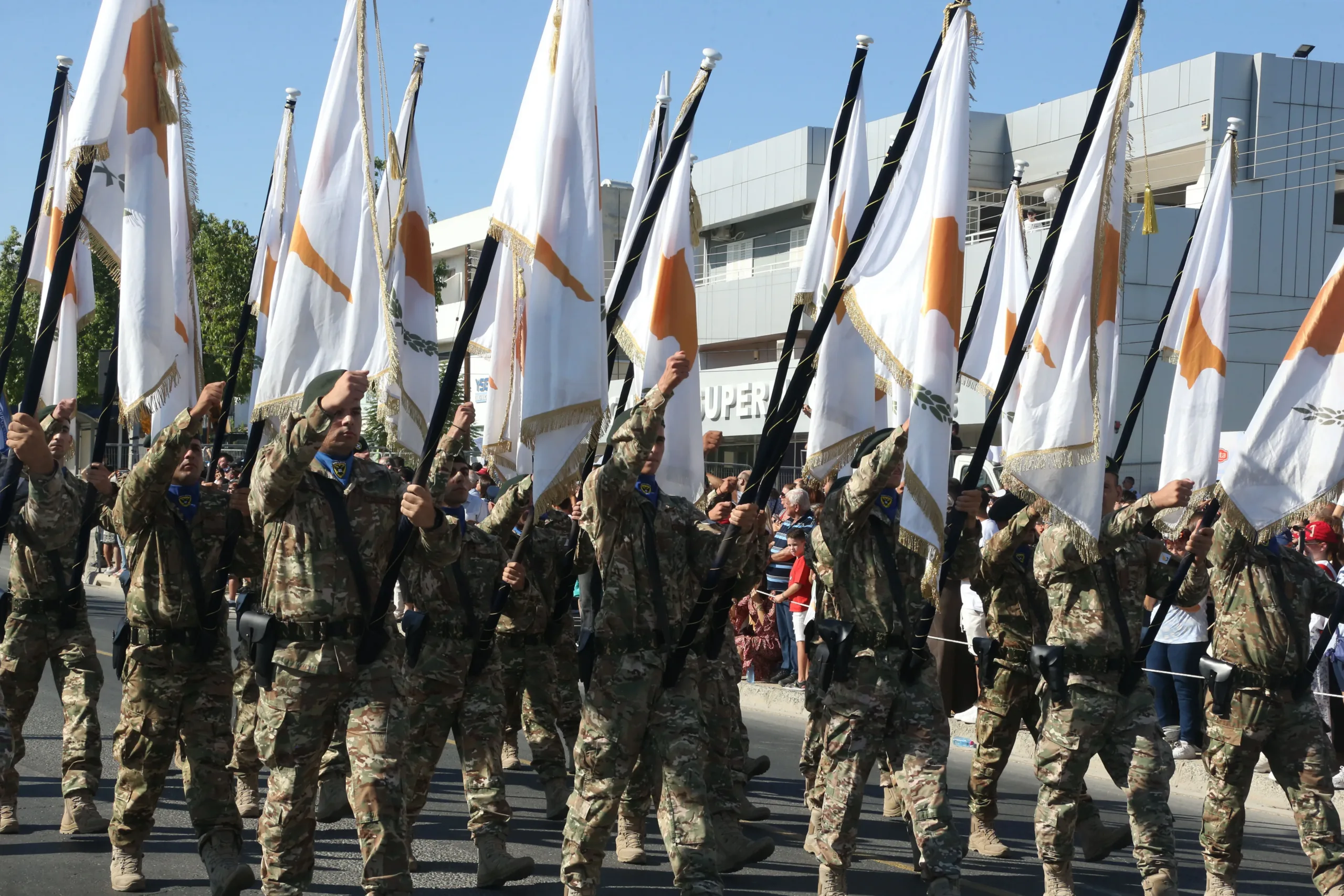Η Κύπρος θα τιμήσει την 66η επέτειο της ανεξαρτησίας της με στρατιωτική παρέλαση στη Λευκωσία