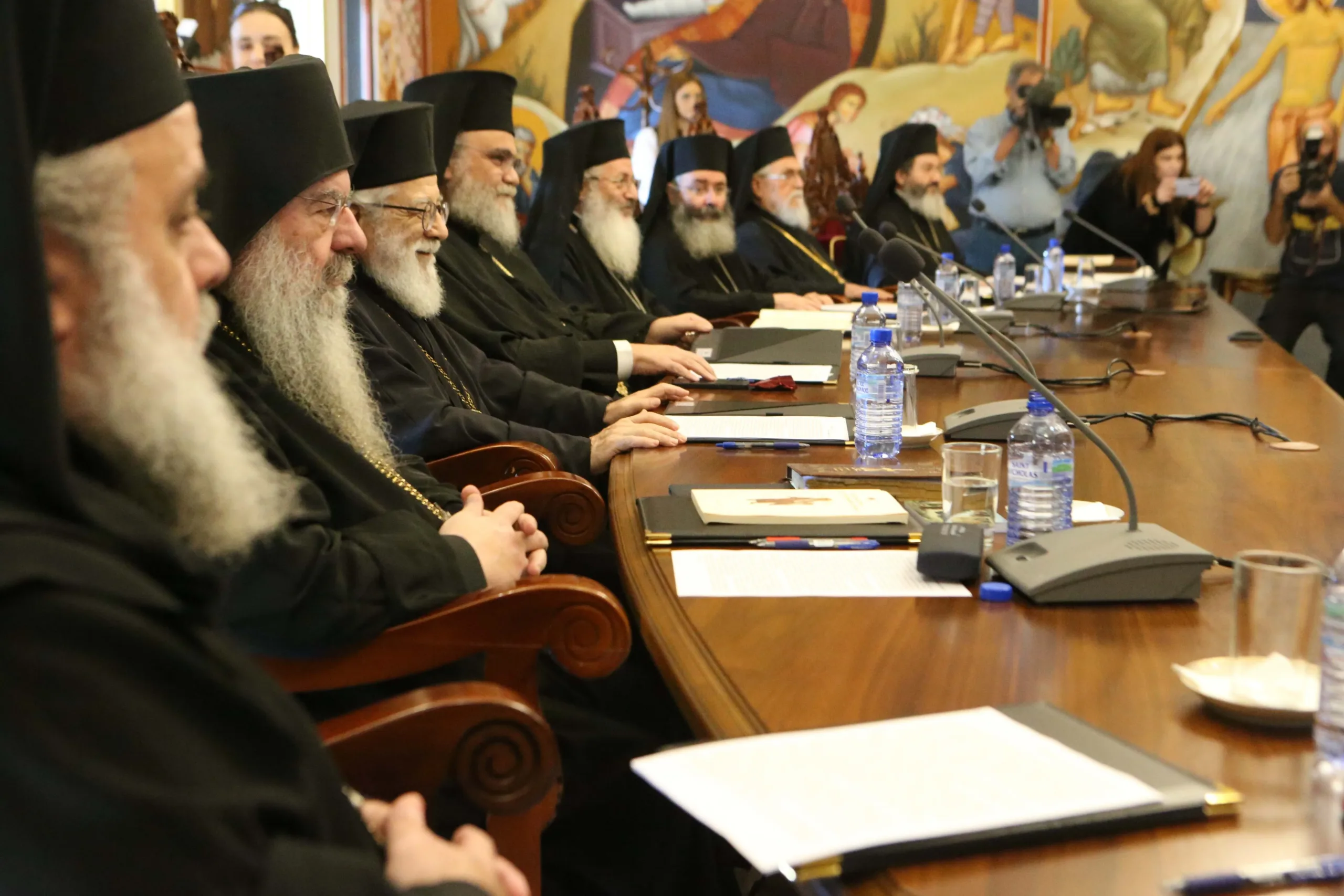 Holy Synod member confirms letter urging Cyprus priests to leave the Church and found a new one