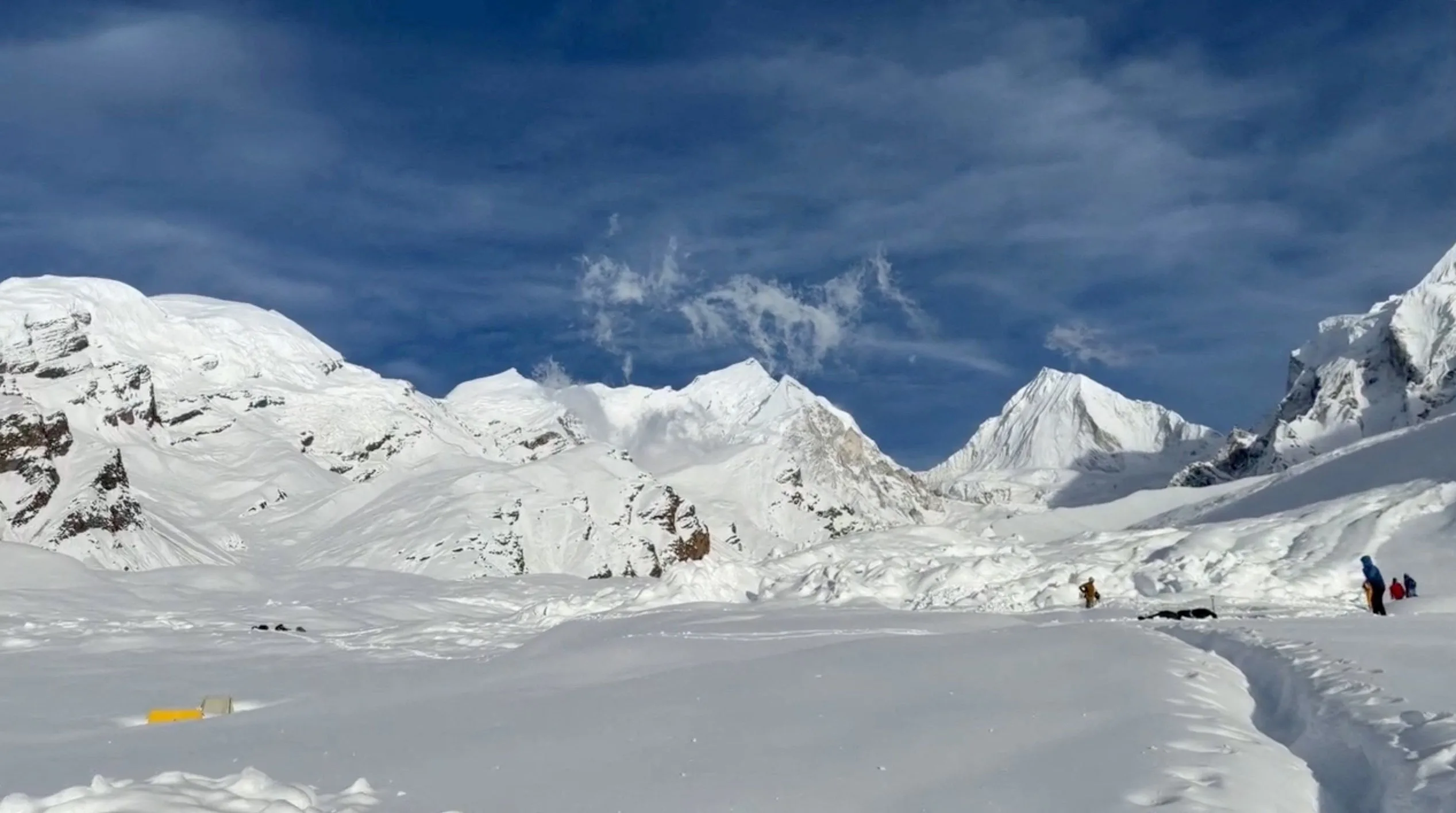 Avalanche kills at least 15 Nepali workers at Himlung Himal base camp