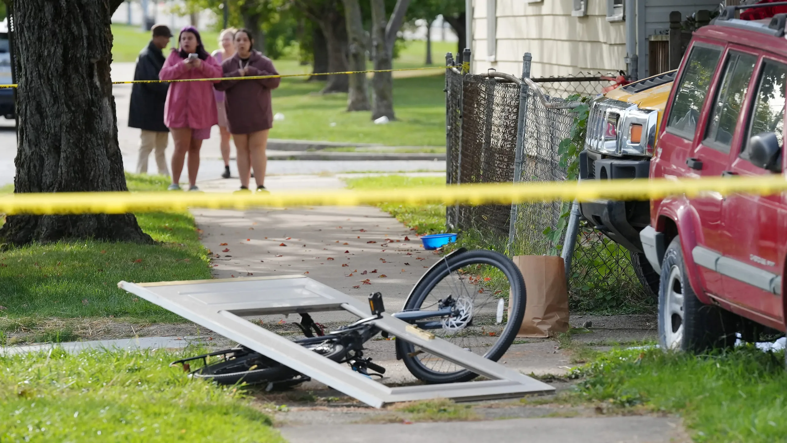 Eight killed in Erie shooting before gunman apparently took his own life