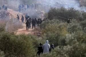 Η ισραηλινή αστυνομία συνέλαβε οκτώ άτομα στο πλαίσιο έρευνας για επιθέσεις κατά δημοσιογράφου και διπλωματών στη Δυτική Όχθη