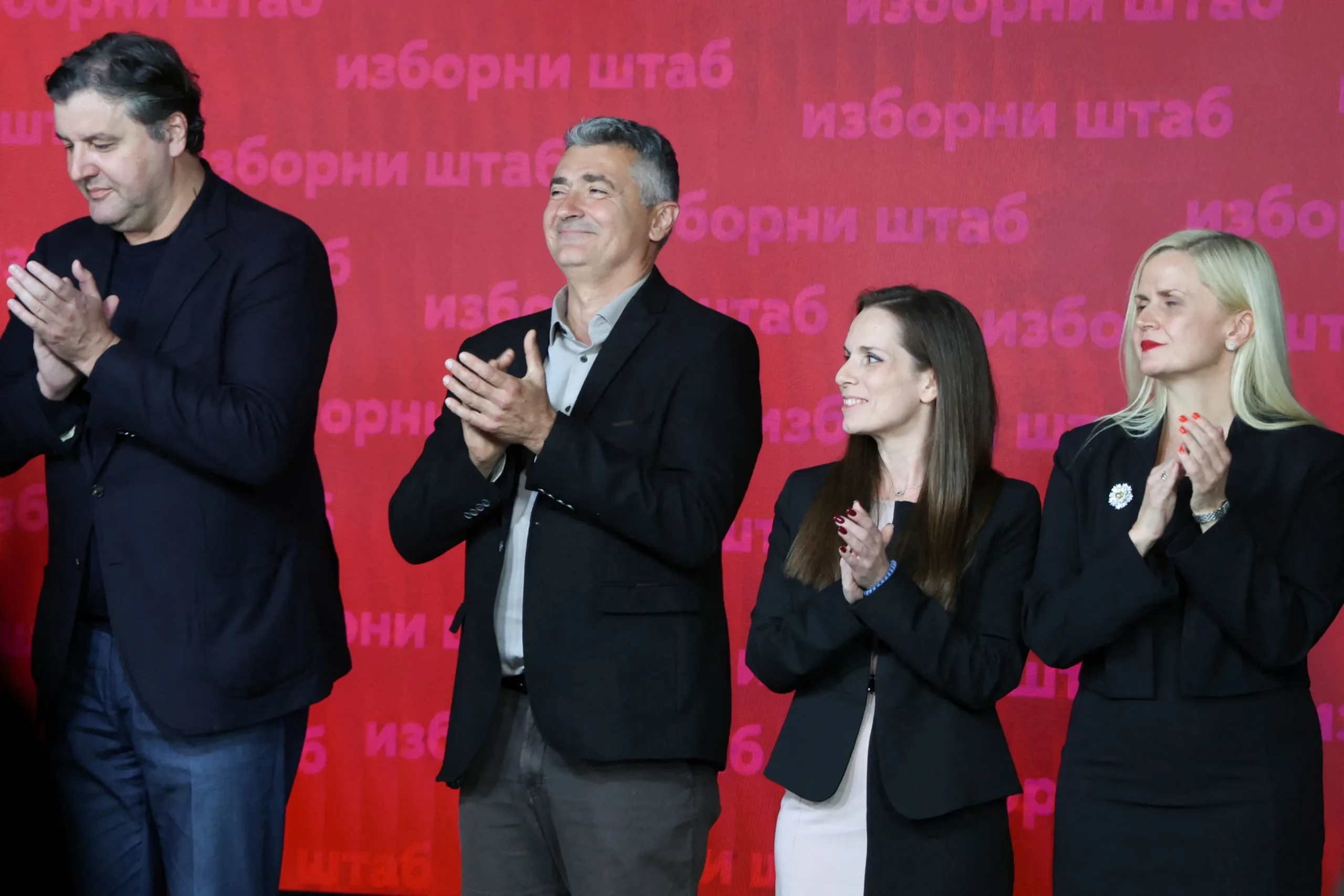 Η Σερβία ψηφίζει την Κυριακή με το φοιτητικό κίνημα να αμφισβητεί τον Βούτσιτς