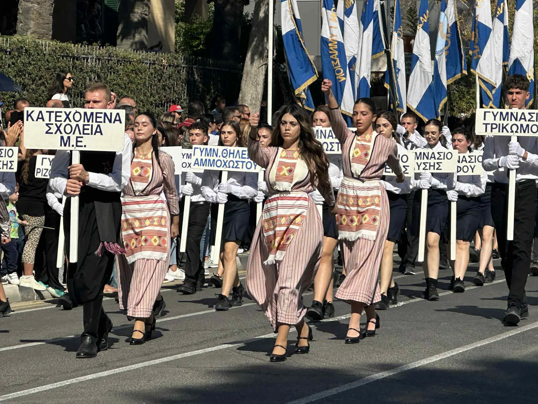 Η Κύπρος τιμά την 86η επέτειο του Όχι με εκκλησιασμούς και παρελάσεις