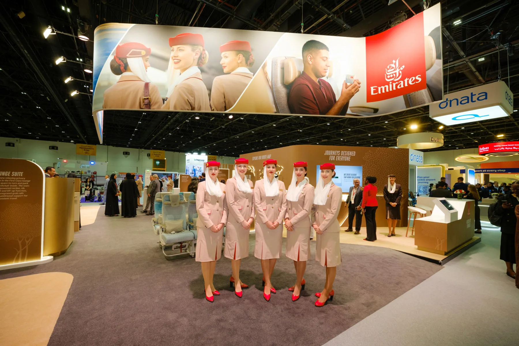 Emirates представляет концепции доступной среды в Дубае и рассказывает о репетициях путешествий в Ларнаке