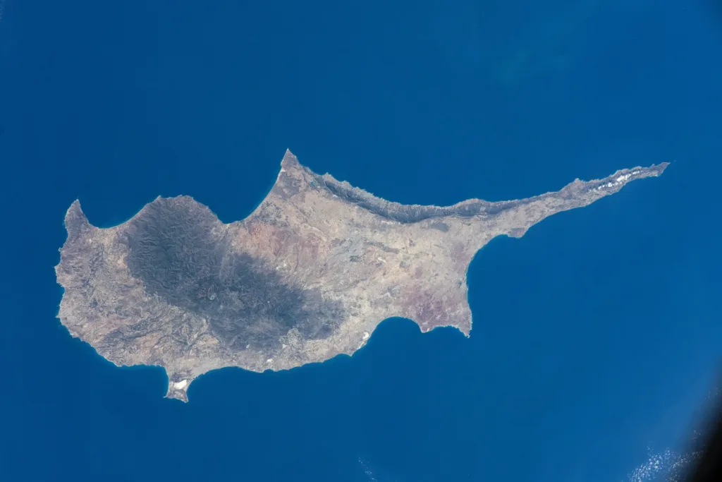 Map of Cyprus: Districts, Towns, Villages and the Green Line
