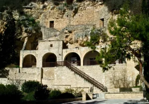 Μοναστήρι του Αγίου Νεοφύτου: τοιχογραφίες και επίσκεψη