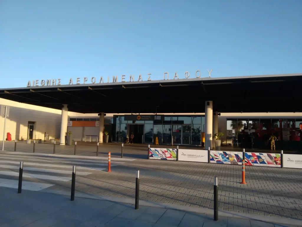 Paphos (Pafos) Airport: Terminal, Services and Seasonal Flights